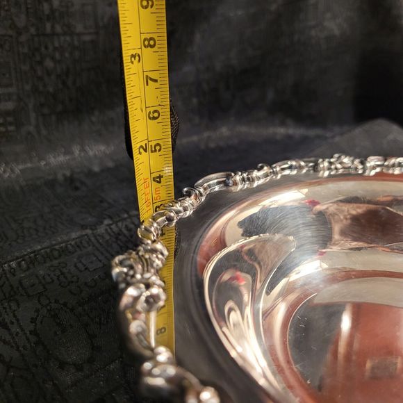Vintage Lunt Silver Dish Plate Tray V-27  Round  Catchall 6" Silverplate EUC - Picture 5 of 6